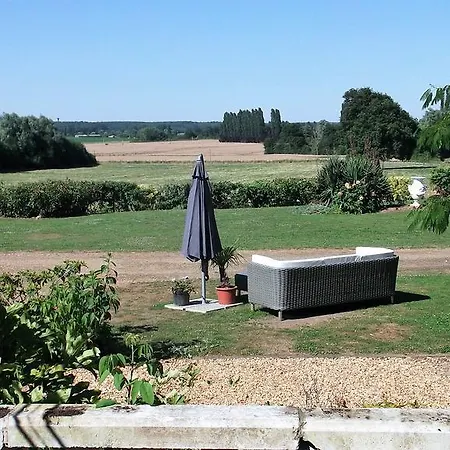 La Buzardiere Chambres D'hotes Malicorne-sur-Sarthe